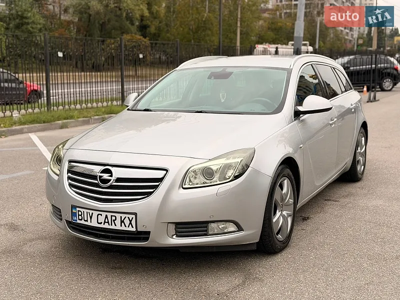 Opel Insignia 2011