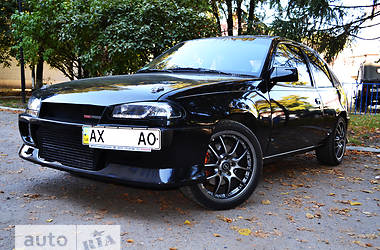 Хэтчбек Opel Kadett 1986 в 