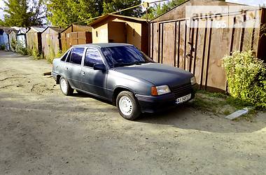 Седан Opel Kadett 1987 в Броварах