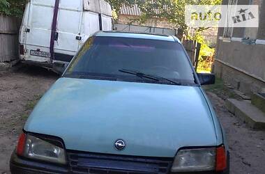 Хэтчбек Opel Kadett 1986 в Луцке