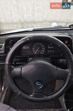 Универсал Opel Kadett 1988 в 