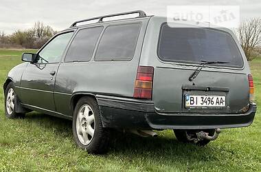 Универсал Opel Kadett 1986 в 