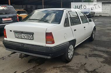 Седан Opel Kadett 1991 в Луцьку