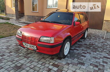 Универсал Opel Kadett 1988 в 