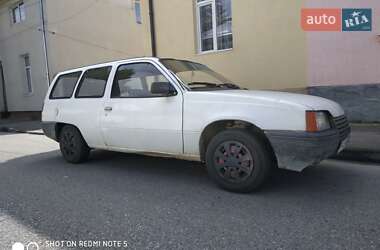 Универсал Opel Kadett 1985 в Стрые