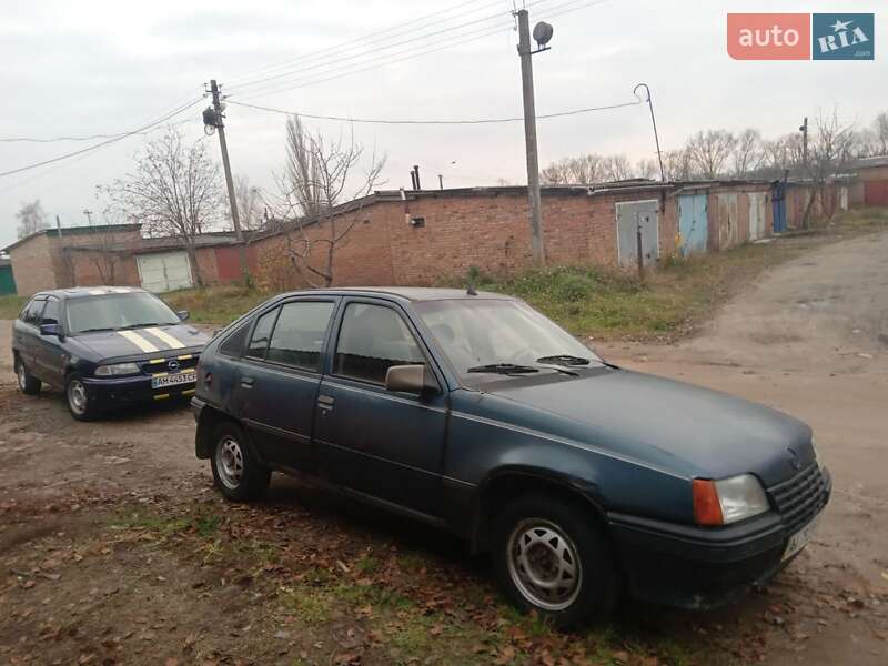 Хетчбек Opel Kadett 1988 в Бердичеві