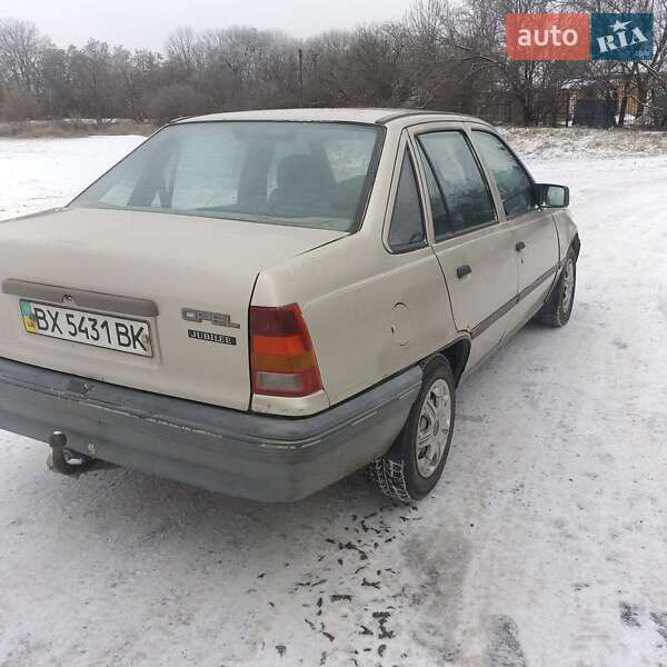 Седан Opel Kadett 1987 в Немирові