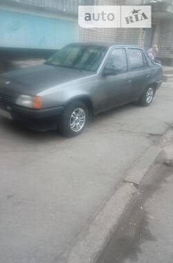 Седан Opel Kadett 1988 в Никополе