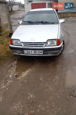 Седан Opel Kadett 1987 в Хмельницькому