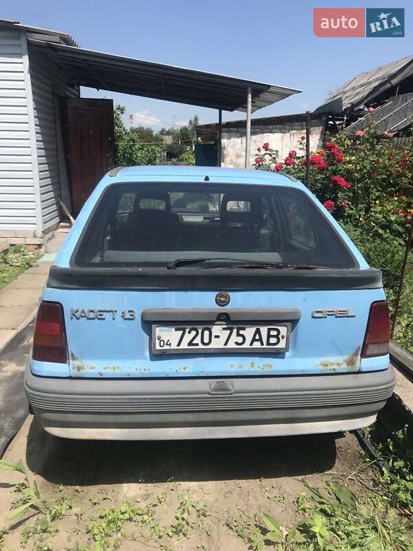 Хетчбек Opel Kadett 1987 в Павлограді