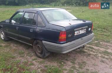 Седан Opel Kadett 1991 в Староконстантинове