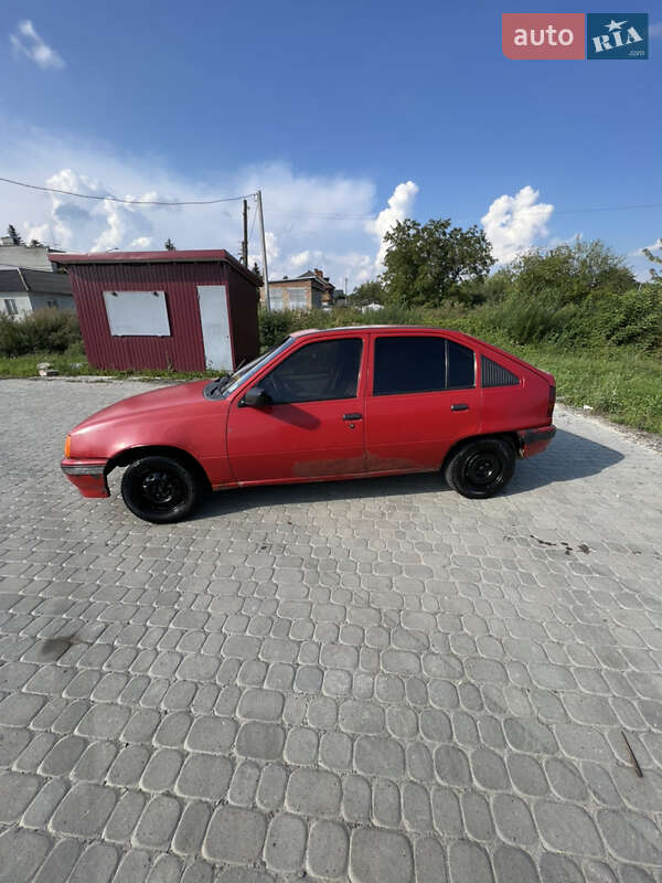 Хетчбек Opel Kadett 1986 в Дрогобичі