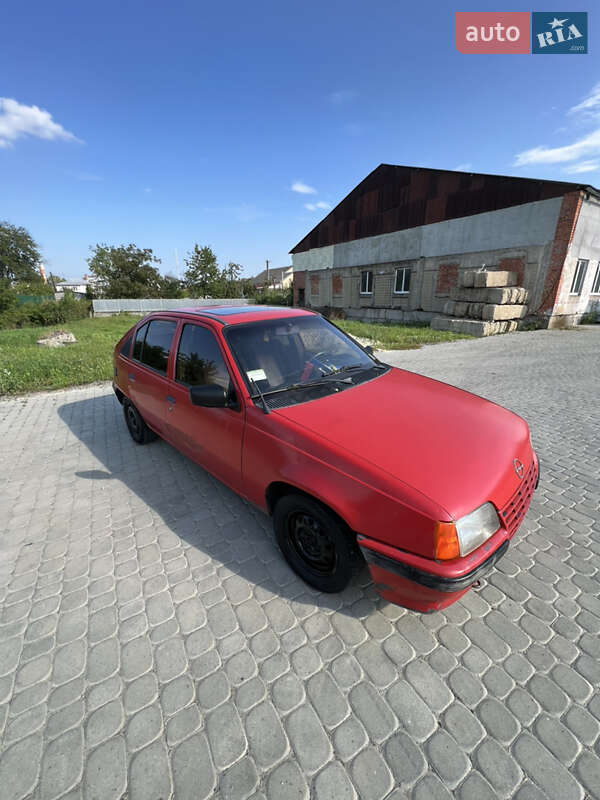 Хетчбек Opel Kadett 1986 в Дрогобичі