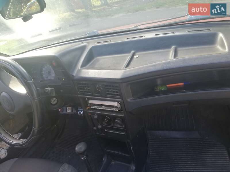 Седан Opel Kadett 1988 в Барышевке фото 2 Седан Opel Kadett 1988 в Барышевке