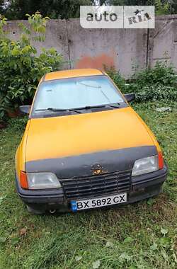 Хэтчбек Opel Kadett 1986 в Хмельницком