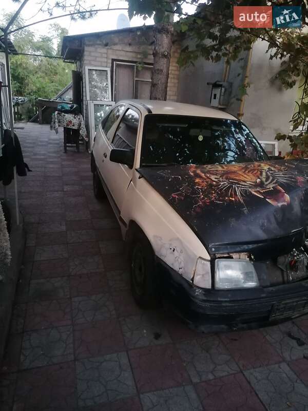 Хэтчбек Opel Kadett 1989 в Запорожье