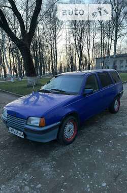 Универсал Opel Kadett 1990 в Черновцах