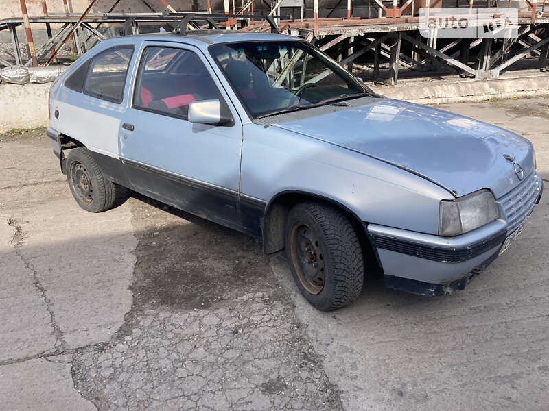 Хетчбек Opel Kadett 1986 в Кам'янському