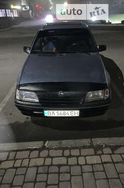 Седан Opel Kadett 1989 в Тальному