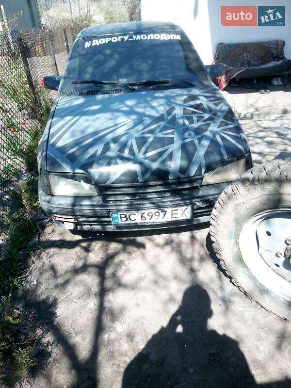 Хетчбек Opel Kadett 1989 в Яворові