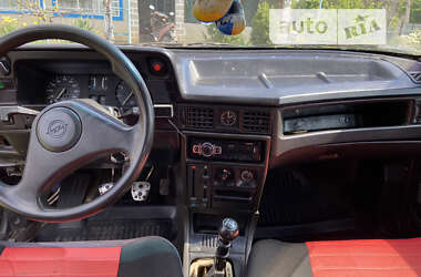 Седан Opel Kadett 1991 в Голованевске