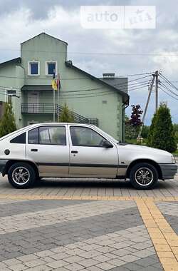 Хэтчбек Opel Kadett 1990 в Львове