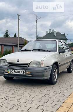 Хетчбек Opel Kadett 1990 в Львові