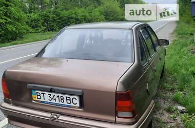 Седан Opel Kadett 1986 в Немирові