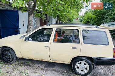 Универсал Opel Kadett 1989 в 