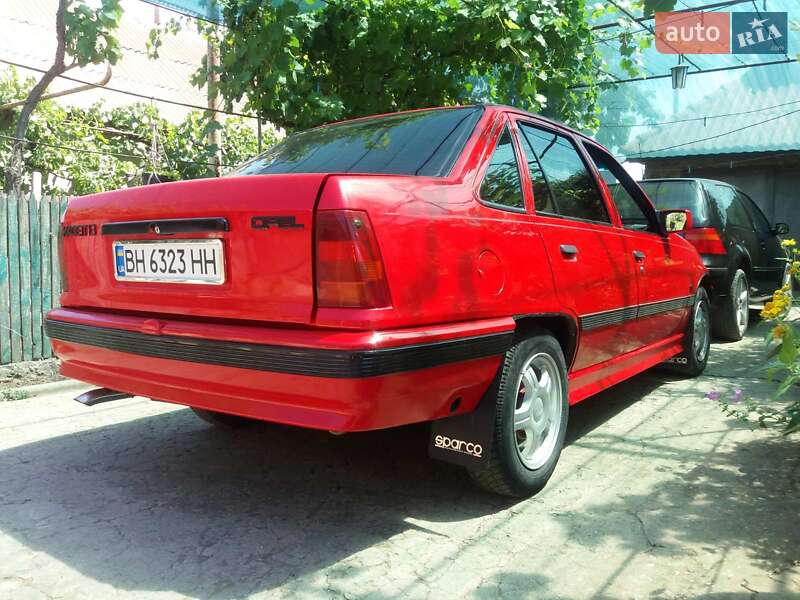 Седан Opel Kadett 1987 в Измаиле фото 12 Седан Opel Kadett 1987 в Измаиле