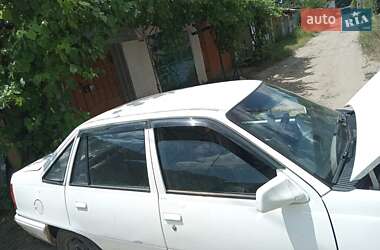 Седан Opel Kadett 1988 в Подільську