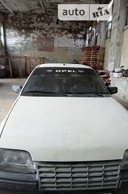 Седан Opel Kadett 1987 в Одессе