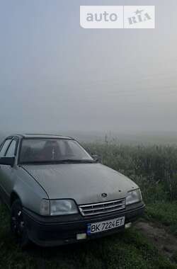 Хэтчбек Opel Kadett 1986 в Здолбунове