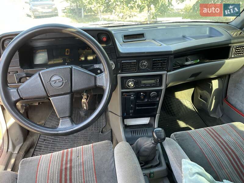 Хетчбек Opel Kadett 1988 в Вінниці