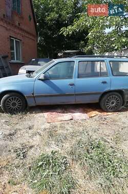 Универсал Opel Kadett 1986 в 