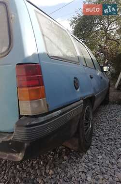 Универсал Opel Kadett 1986 в 