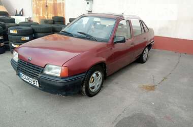 Седан Opel Kadett 1987 в Луцке