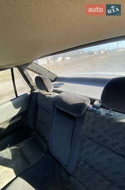 Седан Opel Kadett 1985 в 