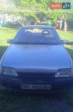 Седан Opel Kadett 1988 в Гвіздці