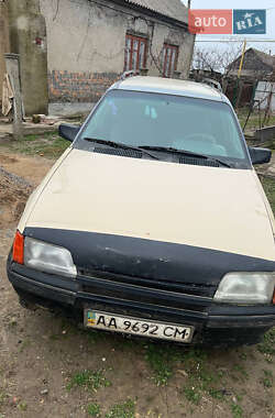 Універсал Opel Kadett 1986 в Ізмаїлі