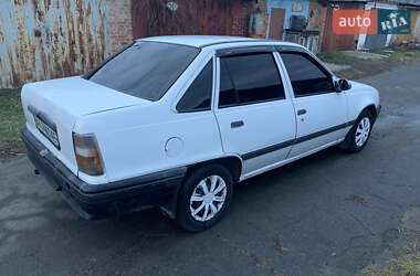 Седан Opel Kadett 1987 в Умани