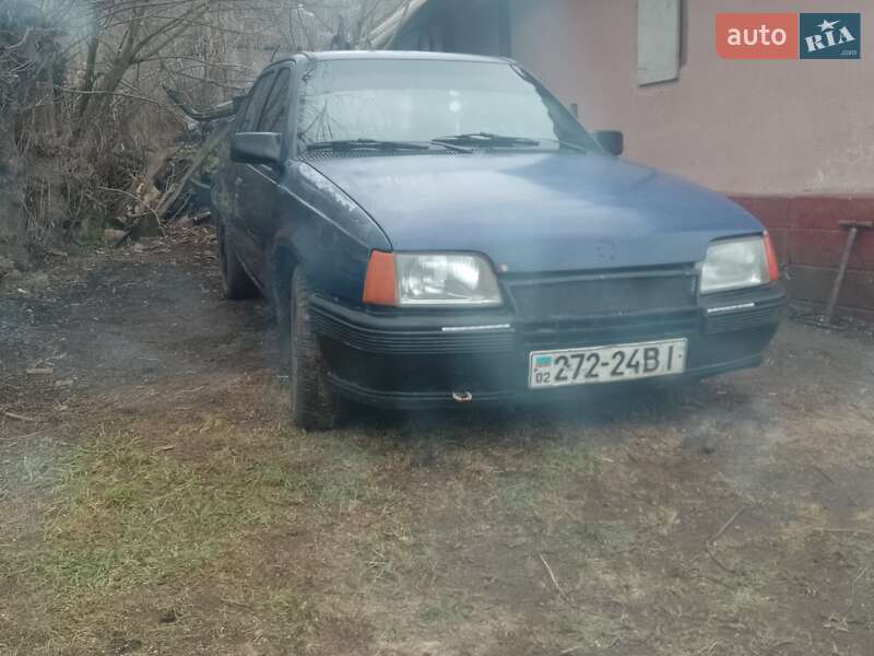 Седан Opel Kadett 1991 в Ямполе фото 2 Седан Opel Kadett 1991 в Ямполе