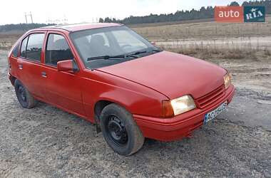 Хетчбек Opel Kadett 1986 в Вараші