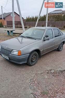 Седан Opel Kadett 1988 в Вишгороді