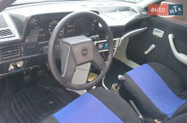 Седан Opel Kadett 1987 в 