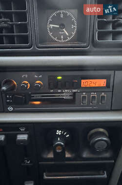 Седан Opel Kadett 1987 в 