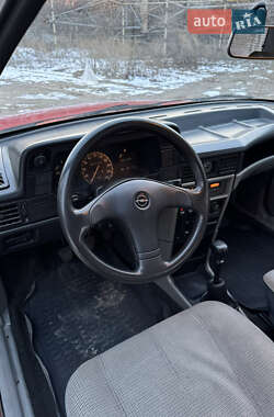 Седан Opel Kadett 1987 в 