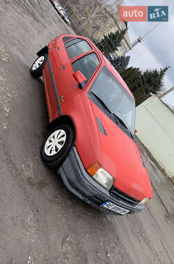 Хэтчбек Opel Kadett 1988 в Синельниково