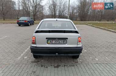 Хэтчбек Opel Kadett 1988 в Запорожье