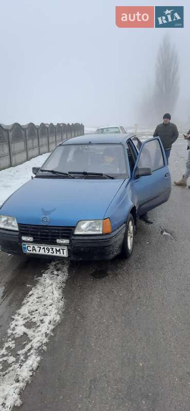 Седан Opel Kadett 1987 в Василькові